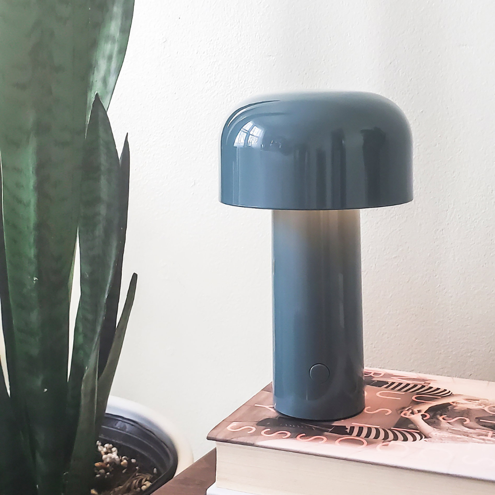 Mushroom-style wireless rechargeable table lamp acrylic & iron