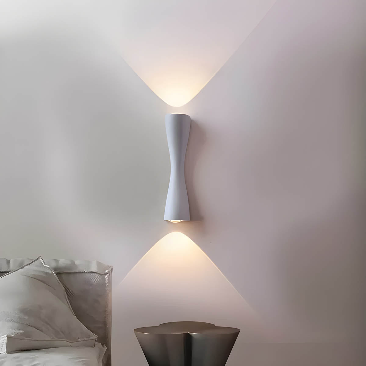 Slim Hourglass Wall Lamp in Aluminium & LED