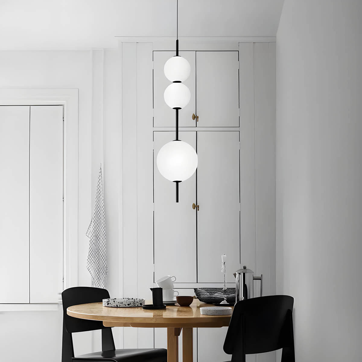 Triple glass globe pendant light, metal frame, 80-103 cm