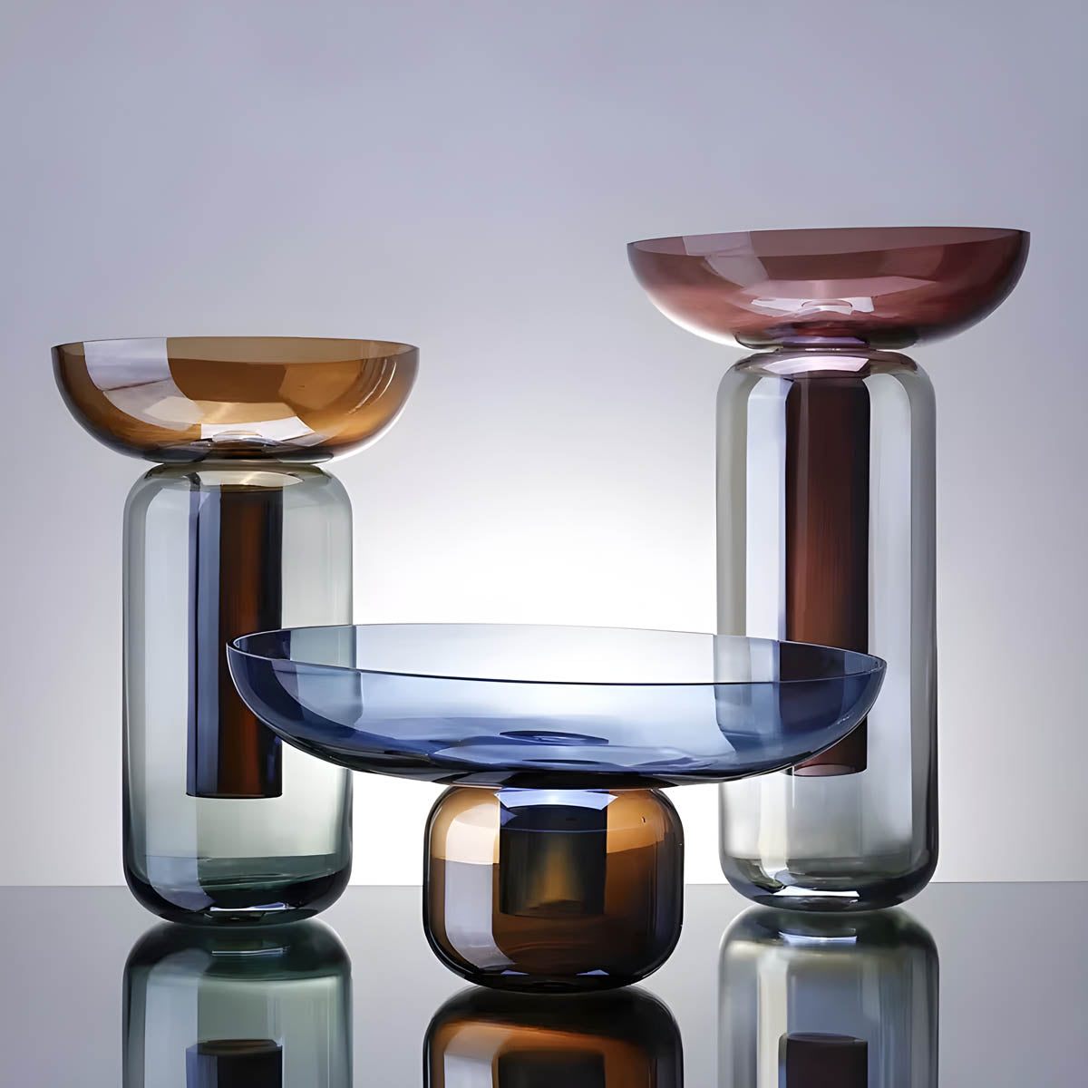Gradient Glass Art Vase — Sculptural Contemporary Centrepiece