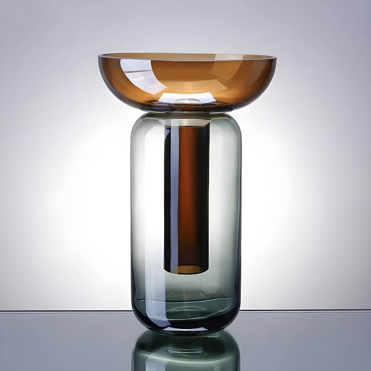 Gradient Glass Art Vase — Sculptural Contemporary Centrepiece