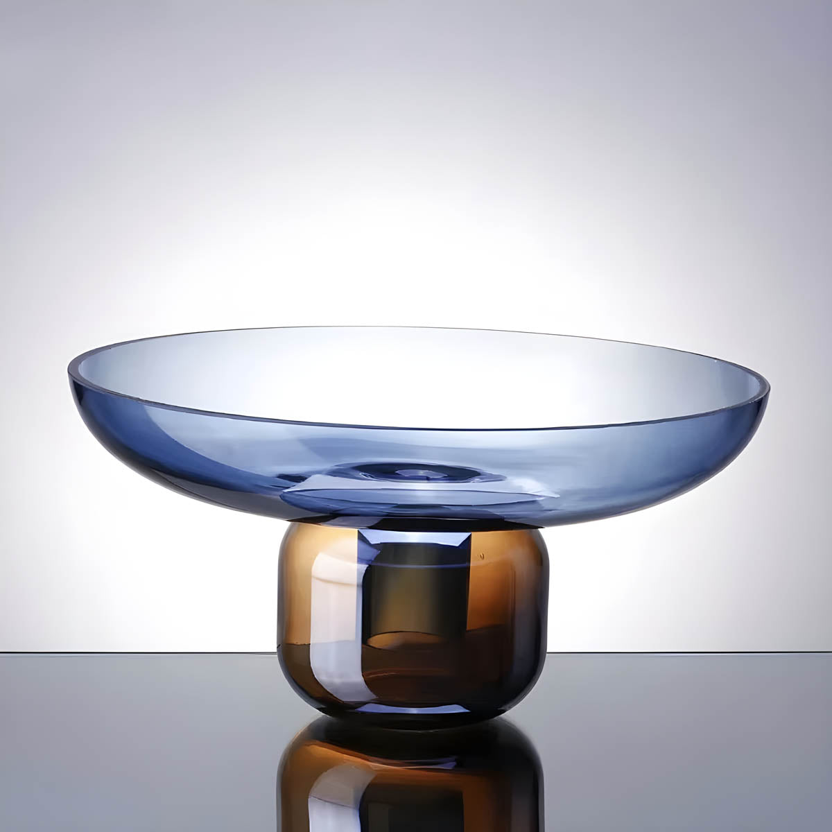 Gradient Glass Art Vase — Sculptural Contemporary Centrepiece