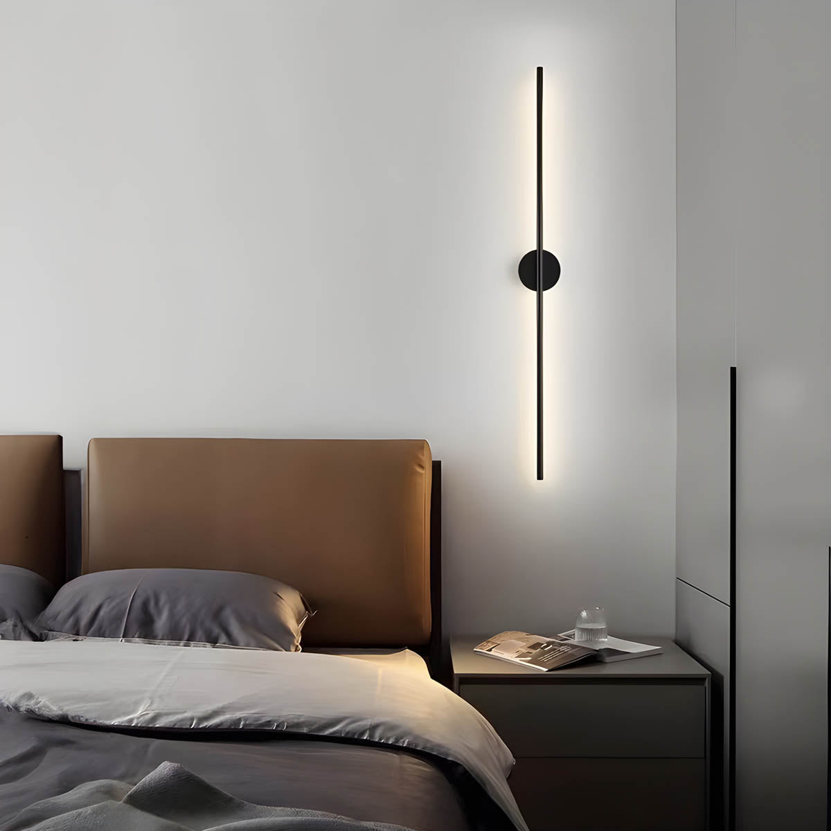 Aluminium-Silicone-Iron Wall Light