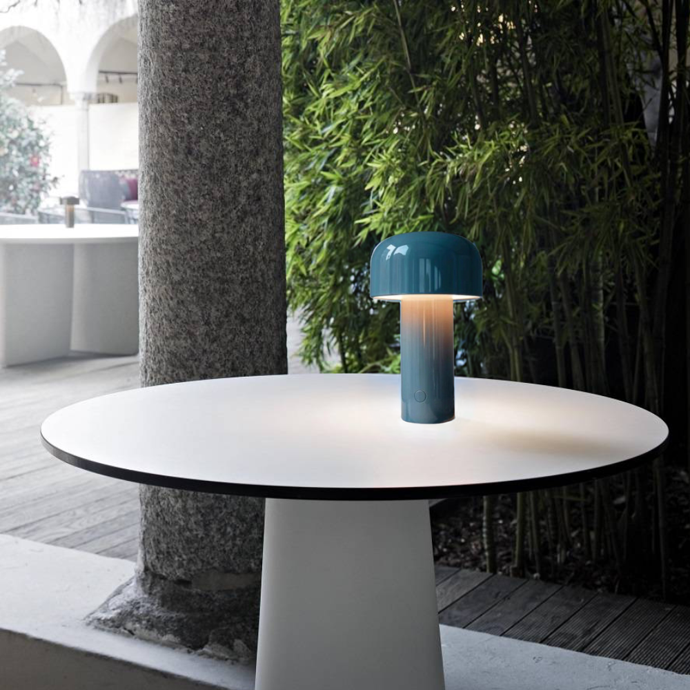 Mushroom-style wireless rechargeable table lamp acrylic & iron