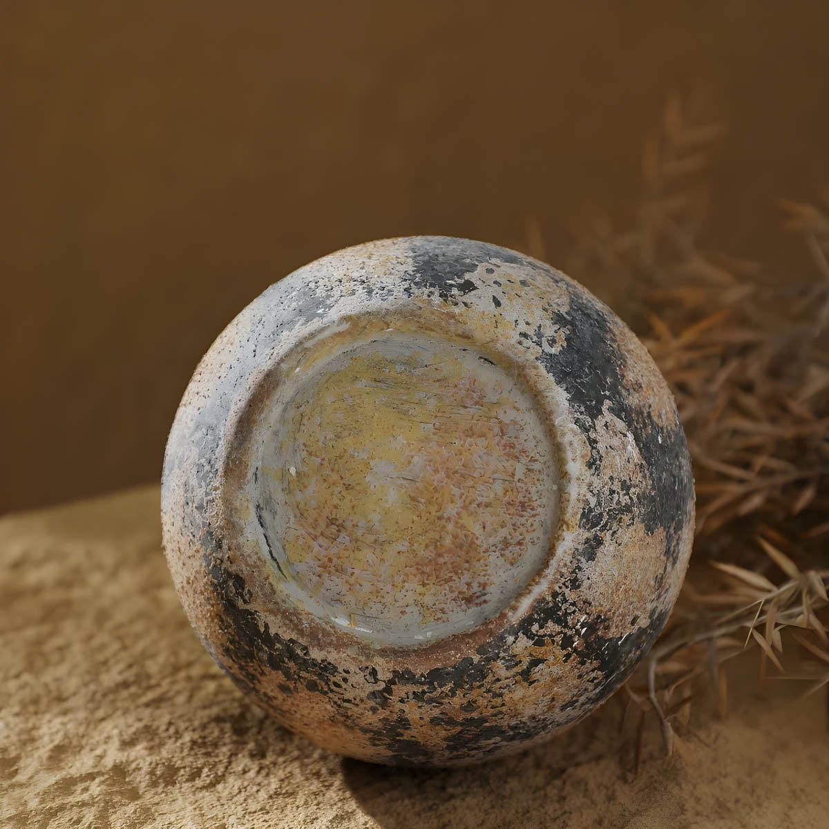 Rustic Weathered Ceramic Vase — Stone Finish Decorative Centrepiece