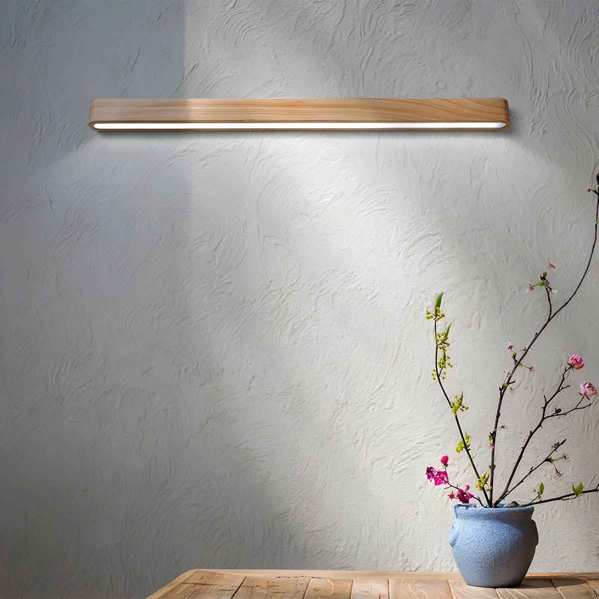 Wood & aluminium wall-mounted LED light
