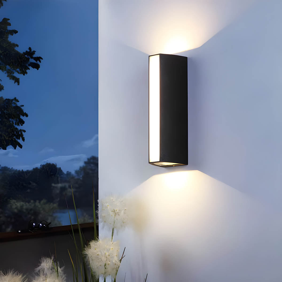 IP65 Aluminium Up-&-Down Outdoor Wall Light