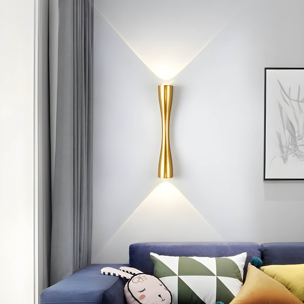 Slim Hourglass Wall Lamp in Aluminium & LED